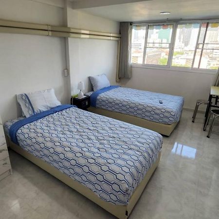 Apartment A4 Dindaeng Bangkok Exterior foto