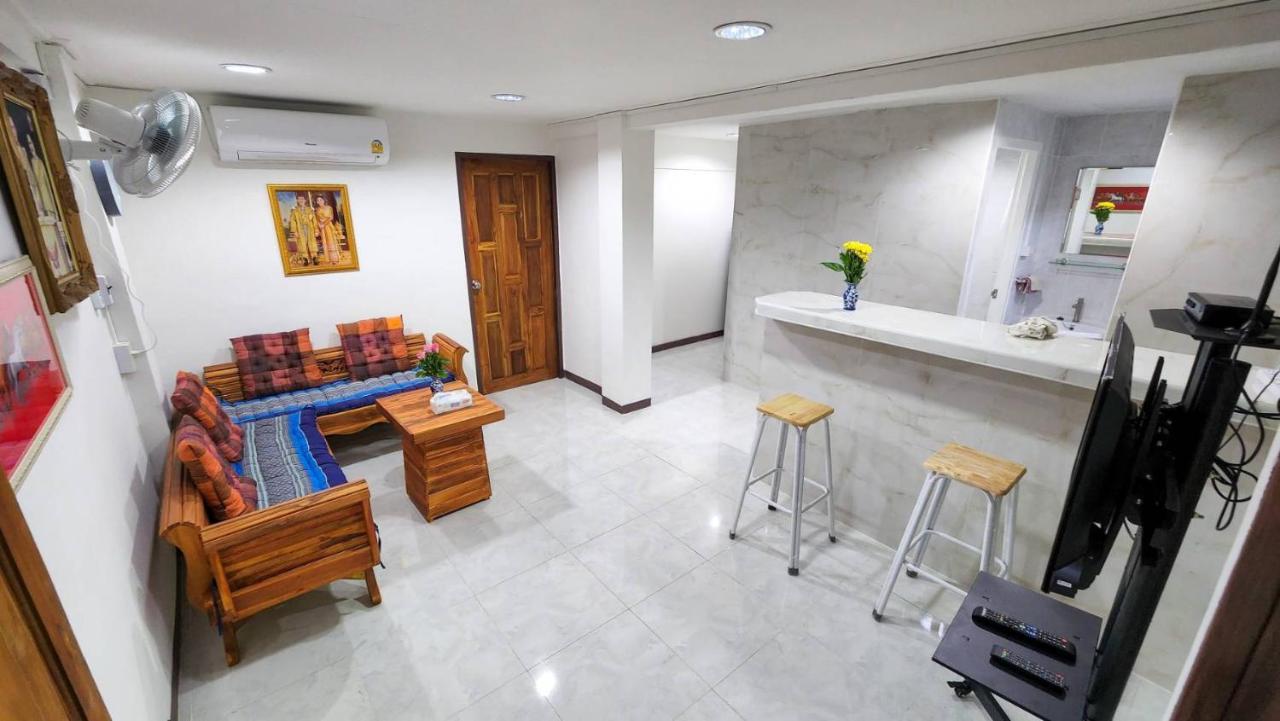 Apartment A4 Dindaeng Bangkok Exterior foto
